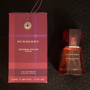 Burberry Tender Touch Eau de Parfum in Red